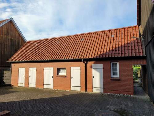 Stallansicht.jpg - Mehrfamilienhaus, Wohnhaus mit 392,00 m² in Zarrentin am Schaalsee zum Kaufen