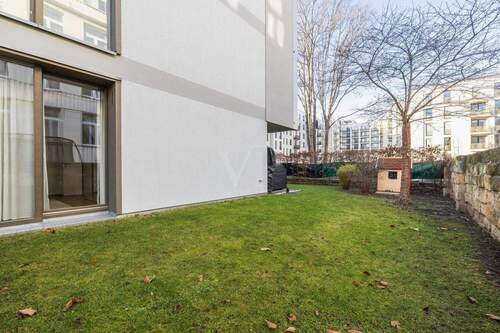 zugehöriger Garten vor dem Schlafzimmer - 