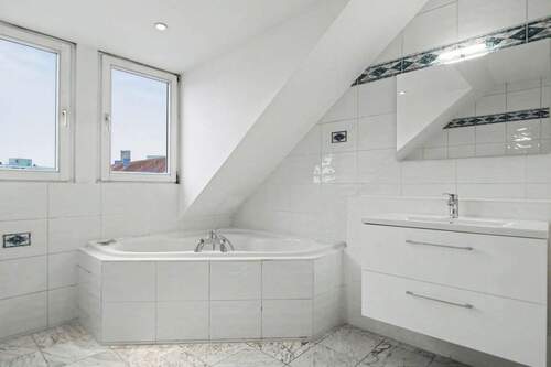 Badezimmer + Fenster - 