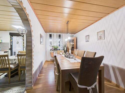 Essen EG - 4 Zimmer Einfamilienhaus in Quierschied