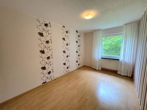 Kinderzimmer/Büro - 