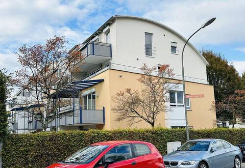 Hausansicht - Attraktive 3 Zi-Wohnung in zentraler und ruhiger Lage von Dachau