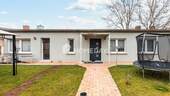 Außenansicht 2 - Ihr neues Zuhause: EFH mit Garten, Garage und viel Platz in idyllischer Lage