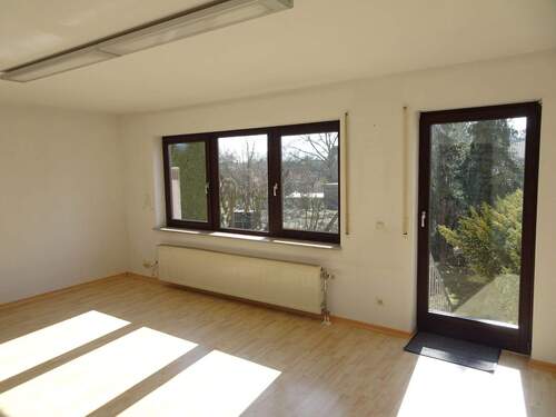 Wohnzimmer EG.JPG - 5 Zimmer Doppelhaushälfte in Herzogenaurach