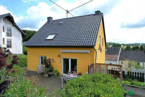 Bolsdorf 3.JPG - 4 Zimmer Mehrfamilienhaus, Wohnhaus in Hillesheim