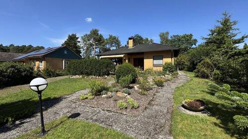 Ansicht vorn mit Zuwegung - 3 Zimmer Einfamilienhaus in Gusborn