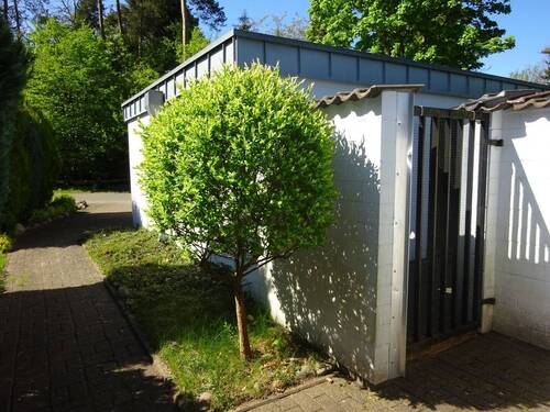 Separater Eingang zur Garage - Einfamilienhaus mit 151,00 m² in Lachendorf zum Kaufen