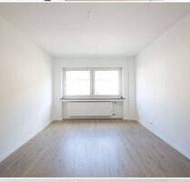 Helle 2-Zimmer-Wohnung - Erstbezug nach Sanierung in Düsseldorf (Torfbruchstraße 201)