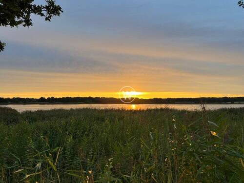 Rügen ist schön! - Ferienhaus oder Selbst EInziehen! - Moderne Haushälfte mit Wärmepumpe, Kamin und Luxusausstattung!