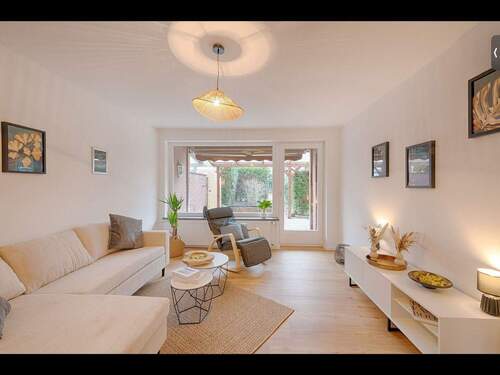 Wohnzimmer - 4 Zimmer Reihenmittelhaus in Hamburg