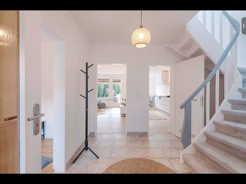 Flur Erdgeschoß - Reihenmittelhaus mit 102,00 m&sup2; in Hamburg zum Kaufen