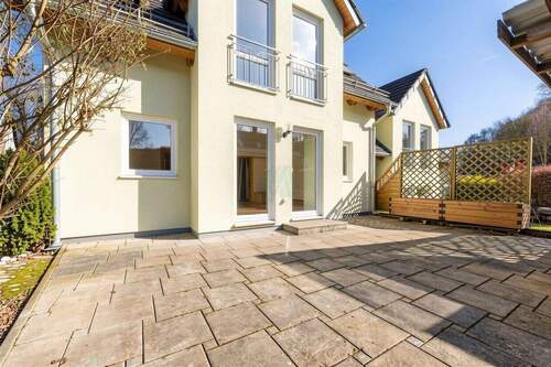 Haus Sulzbach-Rosenberg Terrasse - 5 Zimmer Doppelhaushälfte in Sulzbach-Rosenberg