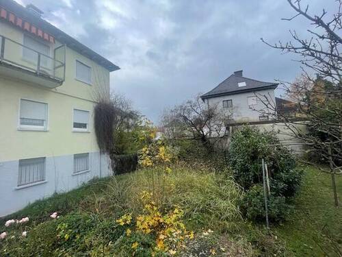 Ansicht Haus von Nachbarngrunstück - 9 Zimmer Mehrfamilienhaus, Wohnhaus in Bruchsal