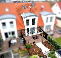 Ihr neues Zuhause: Stilvoll wohnen mit Terrasse, Kamin und smarter Energieeffizienz - Garbsen Meyenfeld
