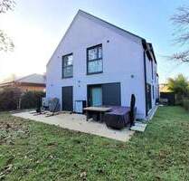 Modernes Niedrigenergiehaus mit Terrasse und Garten - Hanau Großauheim