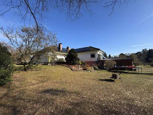 Seitenansicht zur Terrasse - 