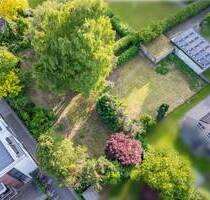 Positiver Bauvorbescheid - Attraktives Wohnbaugrundstück für drei Häuser mit vier Wohneinheiten - Hamburg / Farmsen-Berne