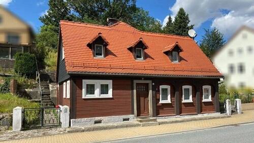 Frontansicht - 4 Zimmer Einfamilienhaus in Ebersbach-Neugersdorf
