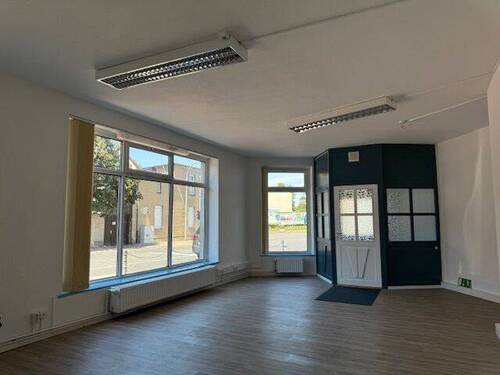 Raum 1 - 3 Zimmer Büro zur Miete in Güstrow