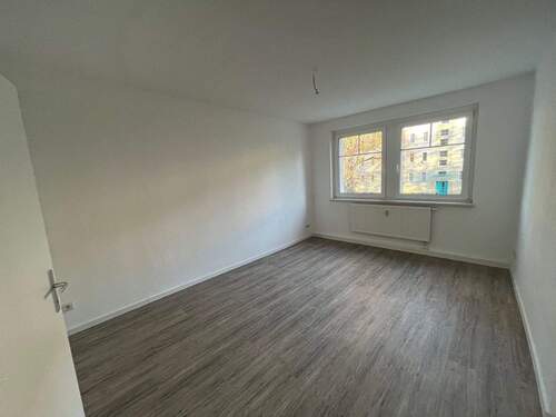 2.jpg - Etagenwohnung mit 32,00 m² in Zwickau zur Miete