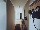 Flur Eingang - 3 Zimmer Etagenwohnung in Burghausen