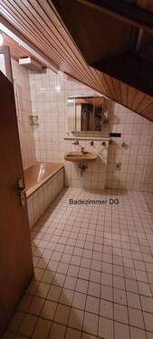 Badezimmer DG - 