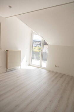 Elternschlafzimmer mit Balkon - 
