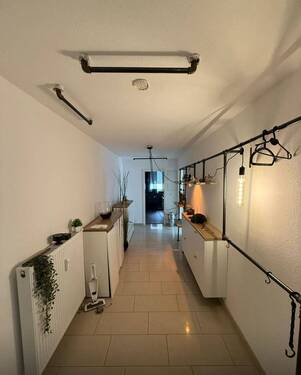 Flur - +++ Moderne & charmante 2-Zimmer Wohnung + Balkon + PKW-Stellplatz + Rastatt +++