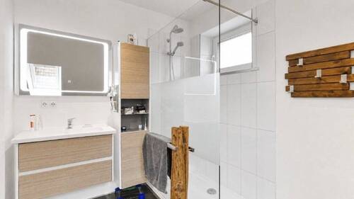 Großes Bad im Dachgeschoss - 