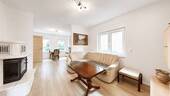 Wohnbereich mit Kamin, ELW - 