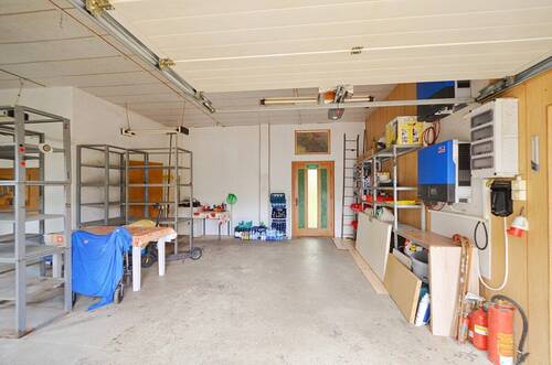Garage - 