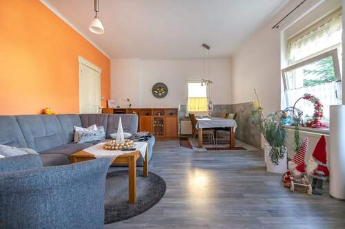 EG Wohnzimmer Ansicht 2 - 