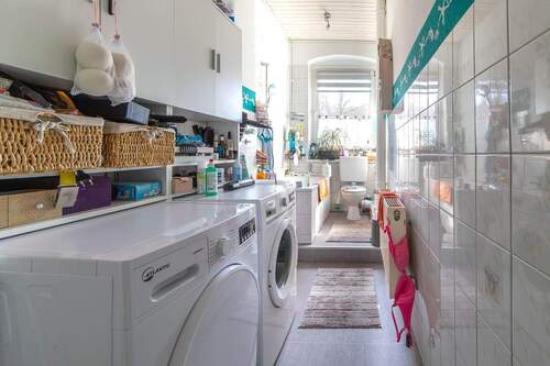 OG Wannen-/Duschbad - 