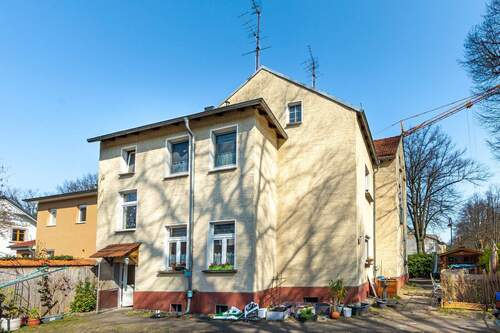 Hausansicht Westseite - 7 Zimmer Mehrfamilienhaus, Wohnhaus in Schöneiche bei Berlin