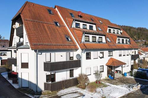 Objektbild - Attraktive Eigentumswohnung mit Loggia, zwei Bädern und viel Raum zum Leben