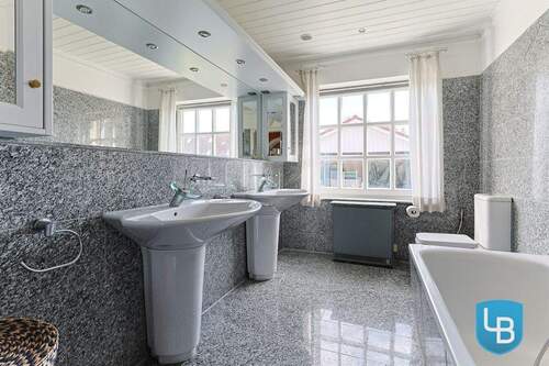 Wannenbad - Einfamilienhaus mit 130,00 m&sup2; in Ahrensbök / Gnissau zum Kaufen