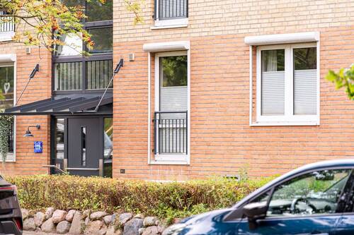 Hauseingang - 3 Zimmer Etagenwohnung in Ahrensburg