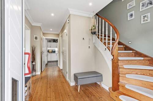 Diele im Erdgeschoss - Doppelhaushälfte mit 86,50 m&sup2; in Hamburg / Rahlstedt zum Kaufen