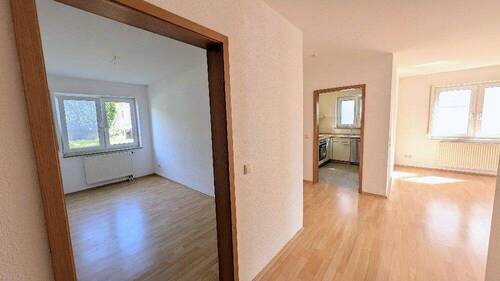 Blick zum Kinderzimmer/Büro - 