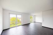 Wohnzimmer - 6 Zimmer Doppelhaushälfte zum Kaufen in Ludwigsburg
