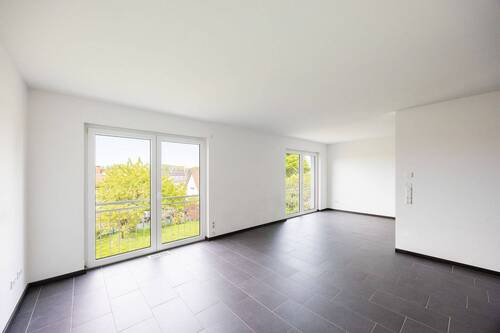 Wohnzimmer - 6 Zimmer Doppelhaushälfte zum Kaufen in Ludwigsburg