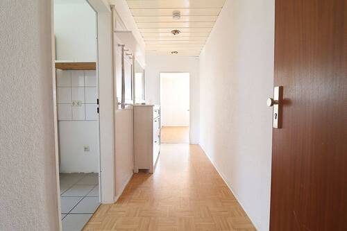 Flur - 2 Zimmer Etagenwohnung zur Miete in Bremen