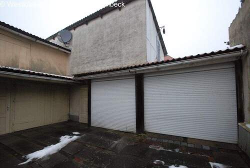 Gebäude 2 hinten Garage - 