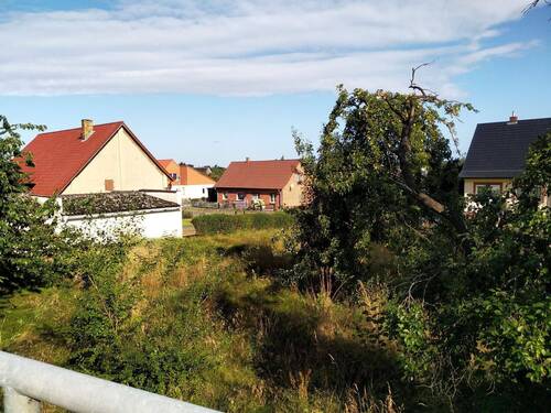 Blick von der Hauptstraße - Baugrundstück in Spornitz zu verkaufen