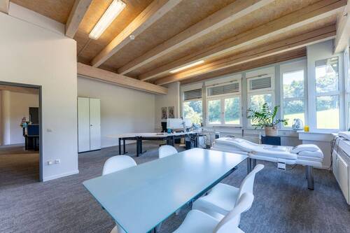 Büro 4 - 