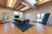Besprechung - 