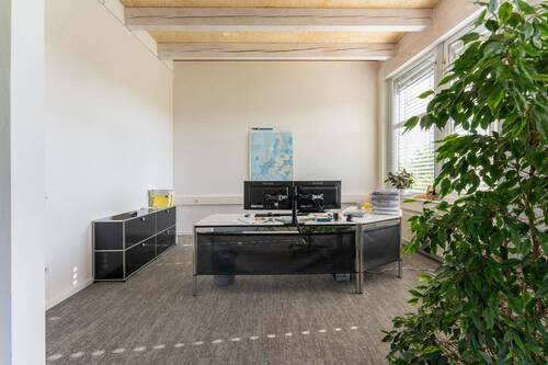 Büro 3 - 