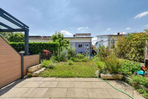 Terrasse nach Süden - 5 Zimmer Reihenmittelhaus zum Kaufen in Stuttgart