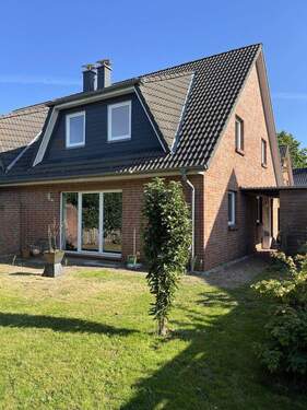 Hausansicht - Doppelhaushälfte in Pinneberg-Nord