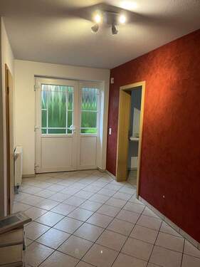 Flur EG - Doppelhaushälfte mit 117,00 m² in Pinneberg zur Miete